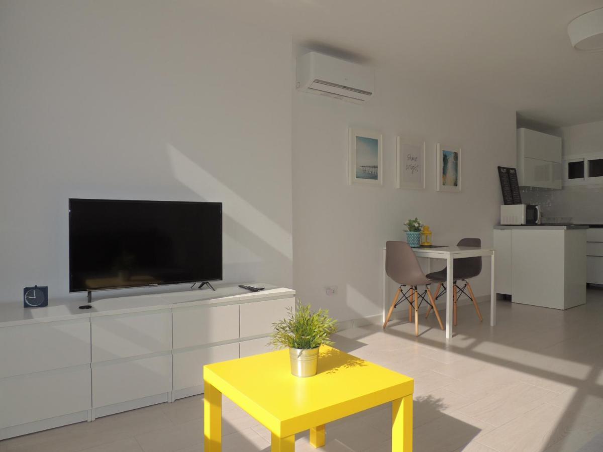 Puertosol Studio 102 Beach Playa - Sea Views Vistas Mar เบนัลมาเดนา ภายนอก รูปภาพ